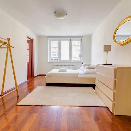 100m Duzy Apartament, Salon + 3 Sypialnie Przy Deptaku Apartment