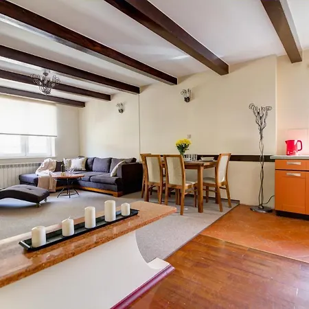 דירה 100m Duzy Apartament, Salon + 3 Sypialnie Przy Deptaku קריניצה זדרוי