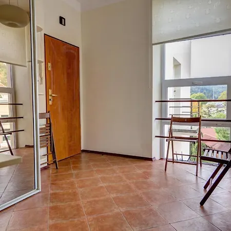 100m Duzy Apartament, Salon + 3 Sypialnie Przy Deptaku דירה *